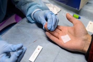 В Калининграде критикуют распределение средств на профилактику ВИЧ