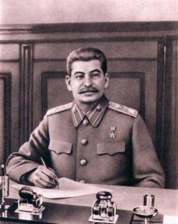 «Прям Сталин какой-то»: Соцсети обсуждают последние указы Порошенко