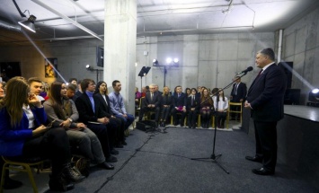 Президент: Украина демонстрирует стабильность экономики и меняет среду для работы бизнеса