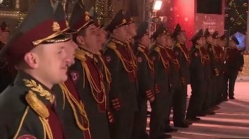 Ансамбль Росгвардии записал клип на песню певца-гея о Рождестве