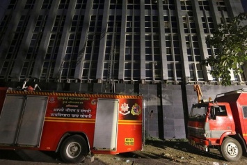 Более 140 человек пострадали после сильного пожара в индийском Мумбаи