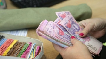 Зарплата в Украине рекордно возрастет: повышение коснется только избранных