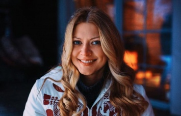 Босиком на снегу: Татьяна Литвинова удивила поклонников неожиданным снимком