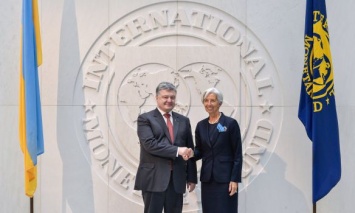 Порошенко: МВФ одобрил программу помощи для Украины на 14 месяцев на сумму 3,9 млрд долларов
