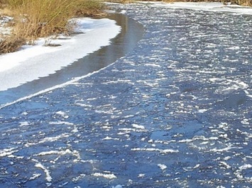 На Николаевщине труп без вести пропавшего жителя села нашли подо льдом