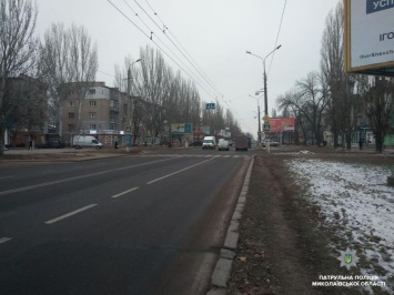 Патрульные согласовали установку светофора на аварийном перекресте ул. Первая Линия и пр. Мира