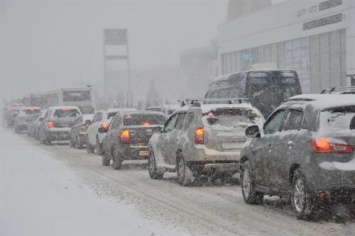 Снегопад в Самаре стал причиной 10-бальных пробок