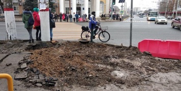 Сроки реконструкции центра столицы Крыма сорваны: Симферополь в грязи