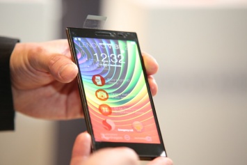 В Сети опубликовали подробности о новом смартфоне Lenovo A5s