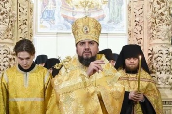 К новой украинской церкви присоединился первый приход на Хмельниччине