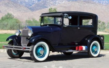 Хот-род Ford Model A оснастили HEMI V8 объемом 5,4 литра