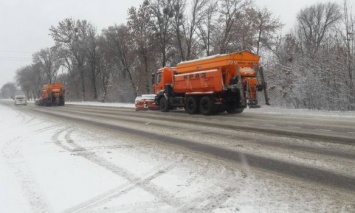 Непогода в Украине: Полтавская обл. закрыта для транзитного транспорта, ограничения на автодорогах сняты