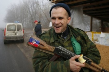 В сети высмеяли "щедрый подарок" оккупантов для жителей Луганска: "Моторола бы одобрил"