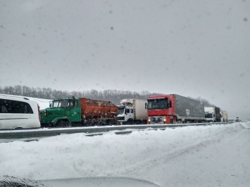 На трассах сняли ограничения для грузовиков