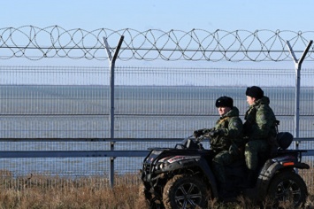 Никакие заграждения не изменят статус украинского Крыма - МИД