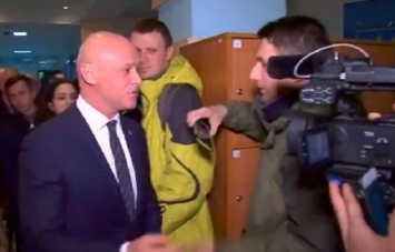 Журналист подал заявление на Труханова, его охрану и полицию