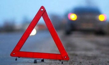Во Львове водитель на BMW насмерть сбил девушку на остановке и скрылся