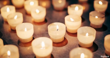 Ароматические свечи медленно отравляют здоровье. Вот 4 причины, почему это так