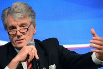 Ющенко заявил о насильственном возврате украинцев в XVII век