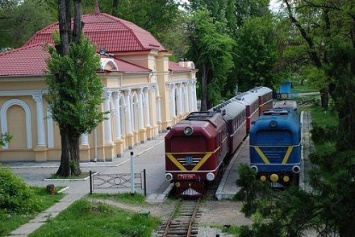 В одном из парков Днепра будет ездить поезд Деда Мороза