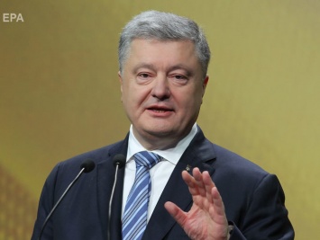 "Разговаривать, писать и петь на украинском стало модным". Порошенко опубликовал свой ТОП-7 украинских песен 2018