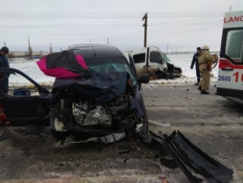 Водитель "Пежо", попавший в жуткую аварию на кирилловской трассе, умер в больнице