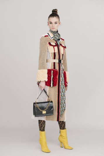 Удержать баланс: коллекция Fendi Pre-Fall 2019