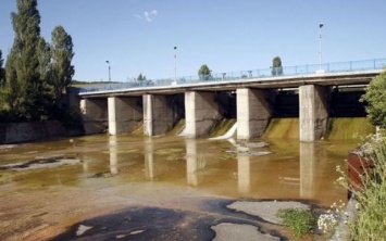 Оккупанты придумали способ поставки в Крым пресной воды