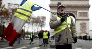 Во Франции с новой силой разгорелись антиправительственные протесты