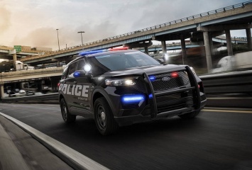 Ford готовит новую полицейскую модель Interceptor на базе Explorer 2020