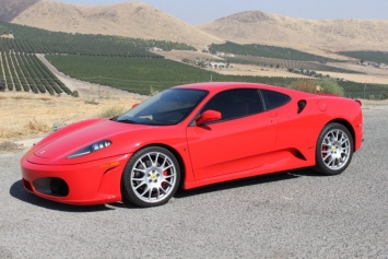 Автосалон заплатил владельцу неисправной Ferrari $5,8 миллиона