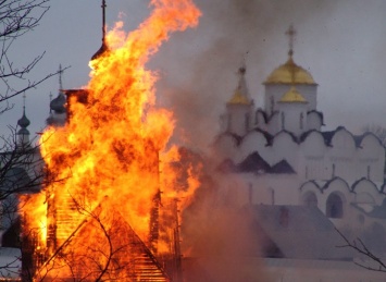 Скандал! Московский священник уничтожил украинскую церковь ради мести. «Они нам еще и Лавру сожгут»