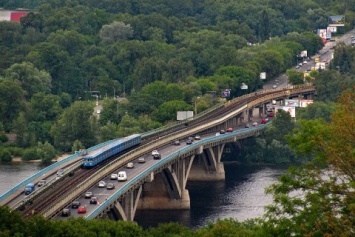 В Киеве отремонтируют мост Метро за 1,8 млрд гривен