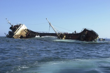 Трагическое кораблекрушение в Черном море: найдены тела еще двух украинцев, подробности