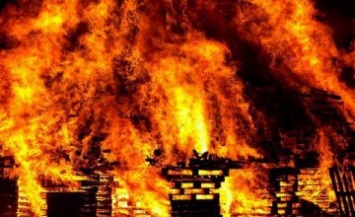 В Днепропетровской области во время пожара в частном доме сильно обгорел 55-летний мужчина