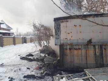 В сгоревшем вагончике для охраны в поселке Обуховка обнаружили труп