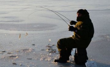 Спасатели рассказали о мерах предосторожности во время зимней рыбалки