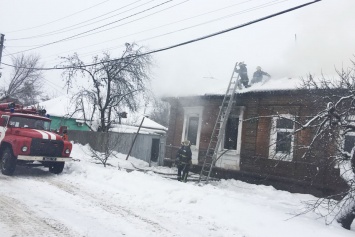 В Харькове загорелся жилой дом (фото)