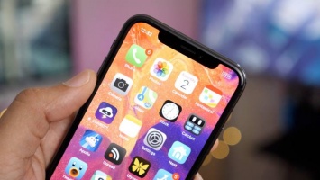 Мнение: Apple может избавить iPhone от "челки", но не хочет