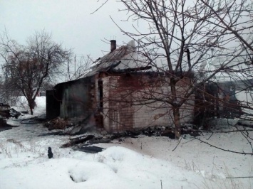 На пожаре в Павлоградском районе погибли двое людей