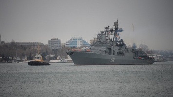 Большой противолодочный корабль "Североморск" пробудет в Севастополе до весны