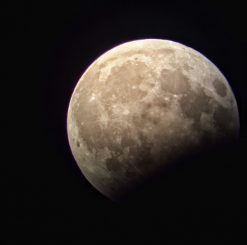 Тайна Луны раскрыта: на Землю передали фото, которых мир еще не знал