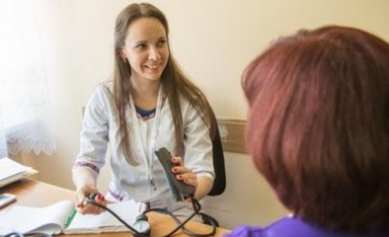 В Украине врачам разрешили заключать декларации с пациентами сверх нормы