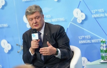 Порошенко поедет на экономический форум в Давос