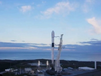 Ракета Falcon 9 отправила на орбиту 10 спутников связи Iridium NEXT