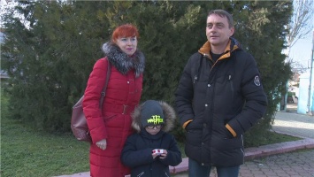 Победители конкурса снеговиков в Керчи рассказали о том, как слепили снежного грифона
