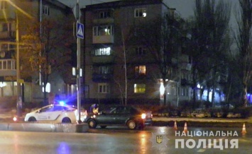 В центре Запорожья на пешеходном переходе сбили двух женщин