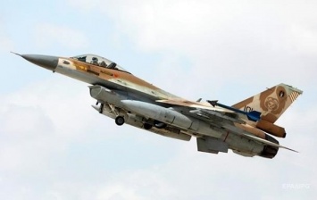 Израиль атаковал объекты ХАМАС в ответ на ракеты из Газы