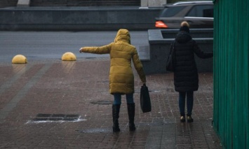 Киевлян предупреждают о гололедице на дорогах