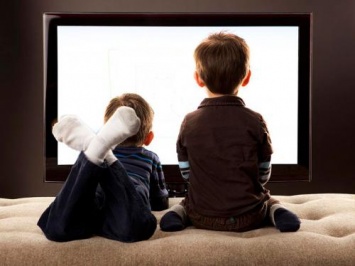 Ученые объяснили, как реклама на телевидении влияет на развитие рака у детей